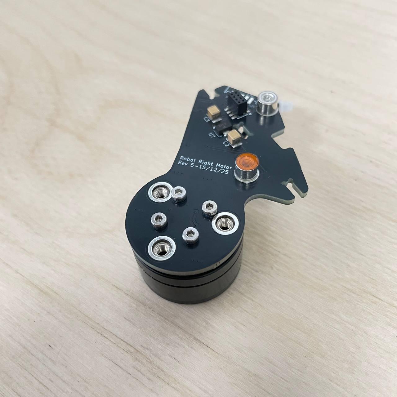 Bolt motor to right side board